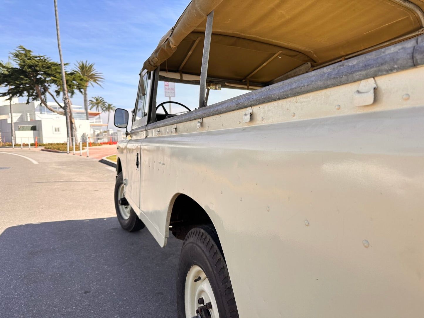 1966 Land Rover Series 2 109' LHD