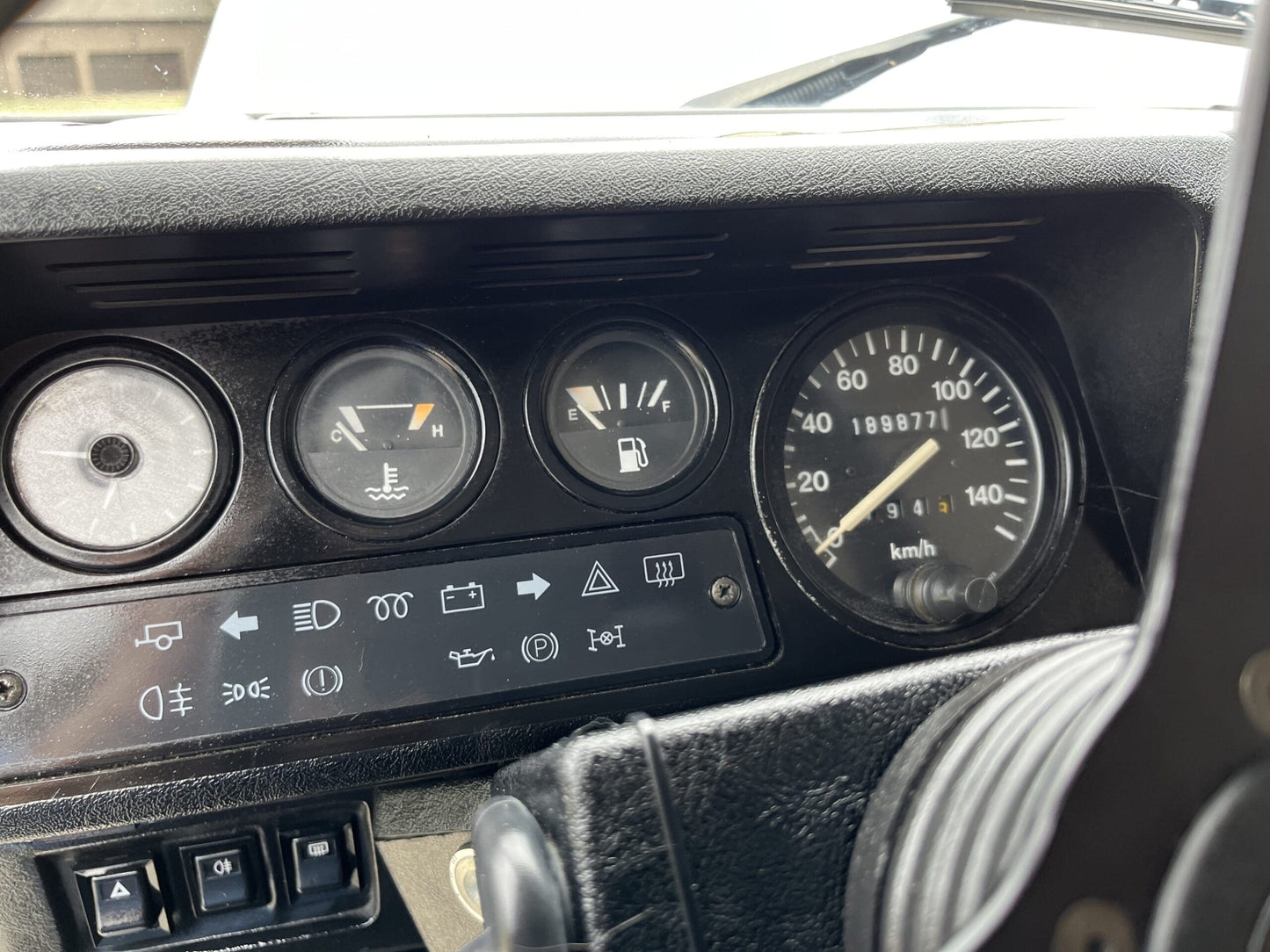 1998 Land Rover Defender 90 LHD