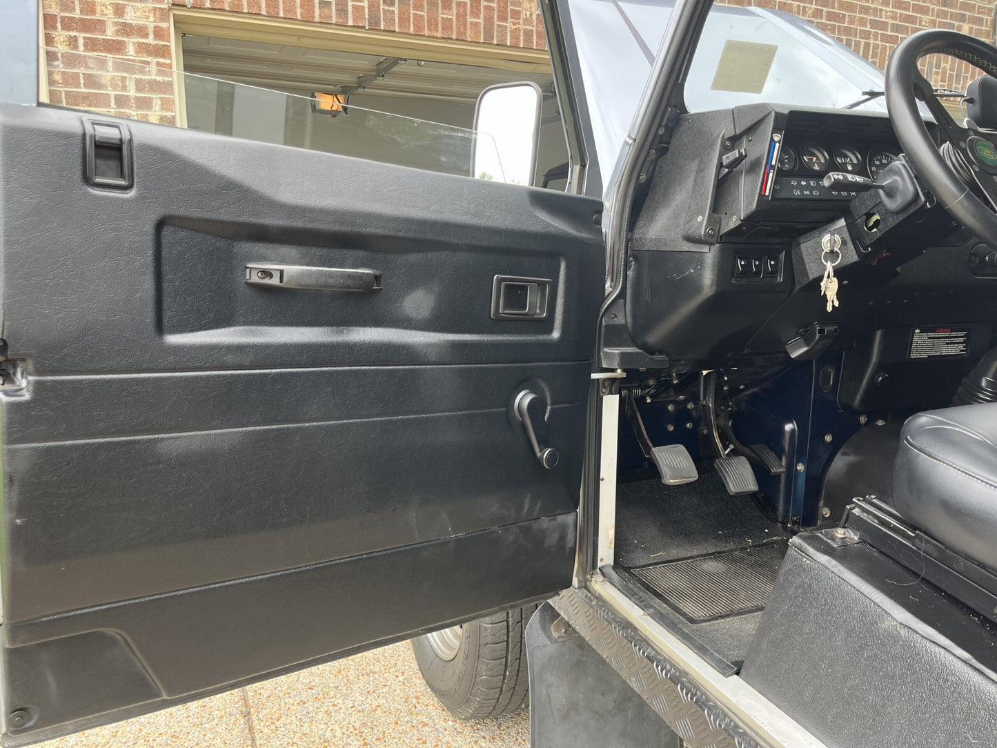 1998 Land Rover Defender 90 LHD
