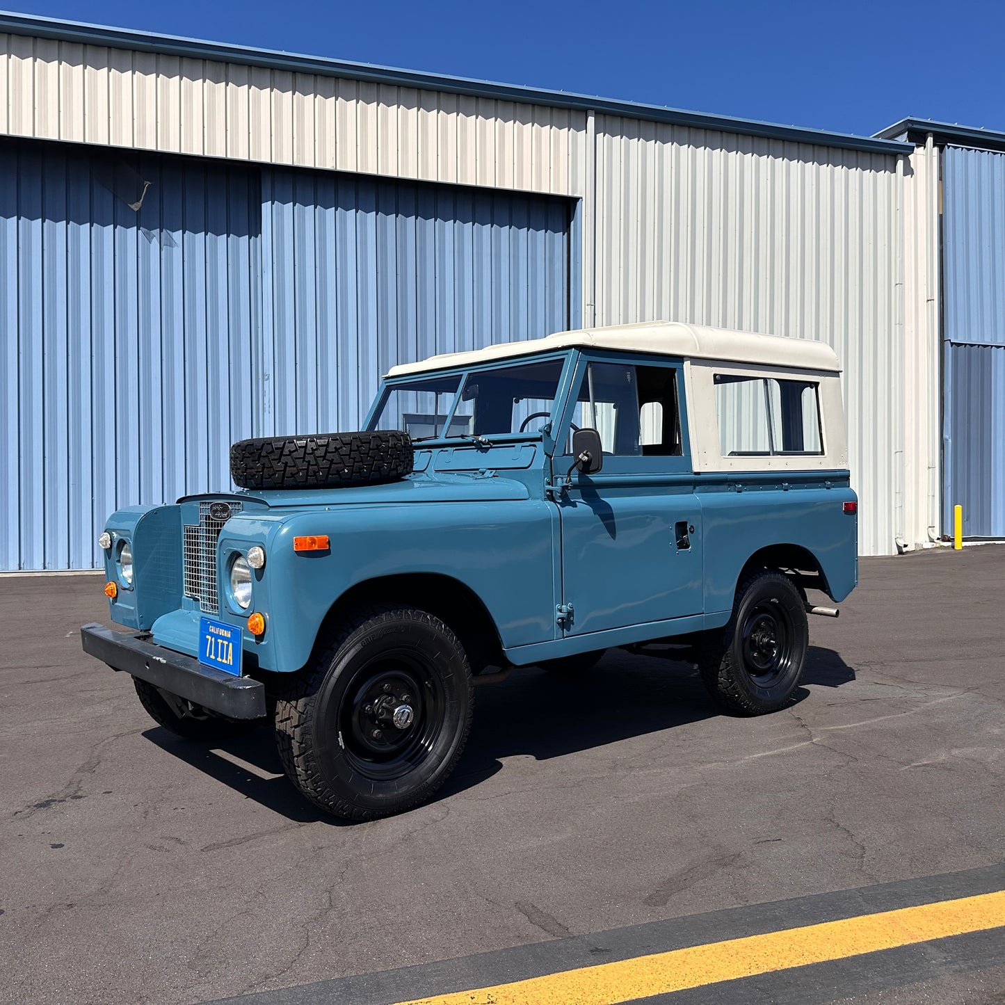 1971 Land Rover Series 2A 3 Door