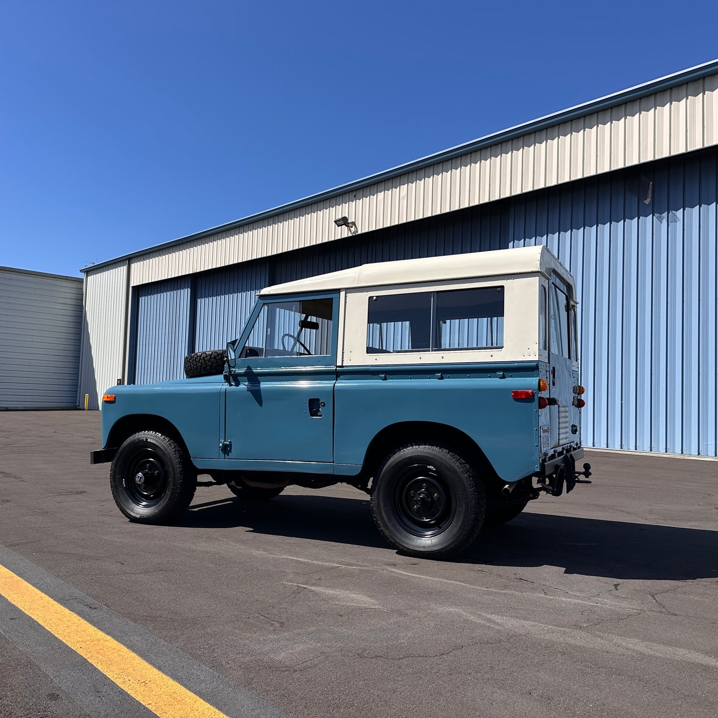 1971 Land Rover Series 2A 3 Door