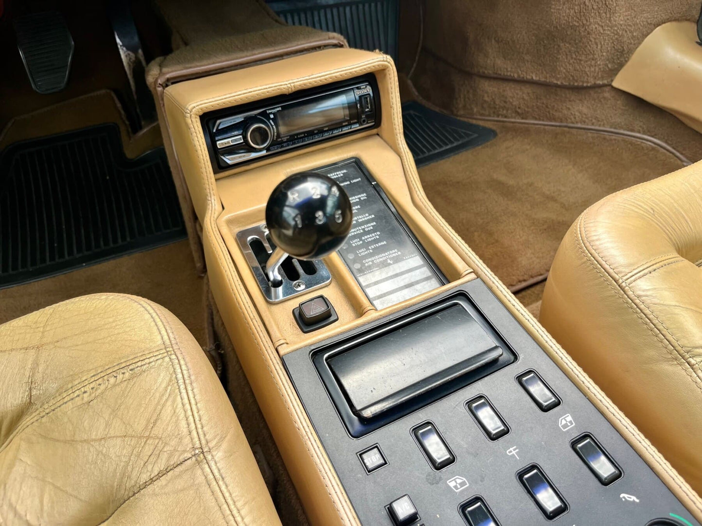 1984 Ferrari Mondial QV