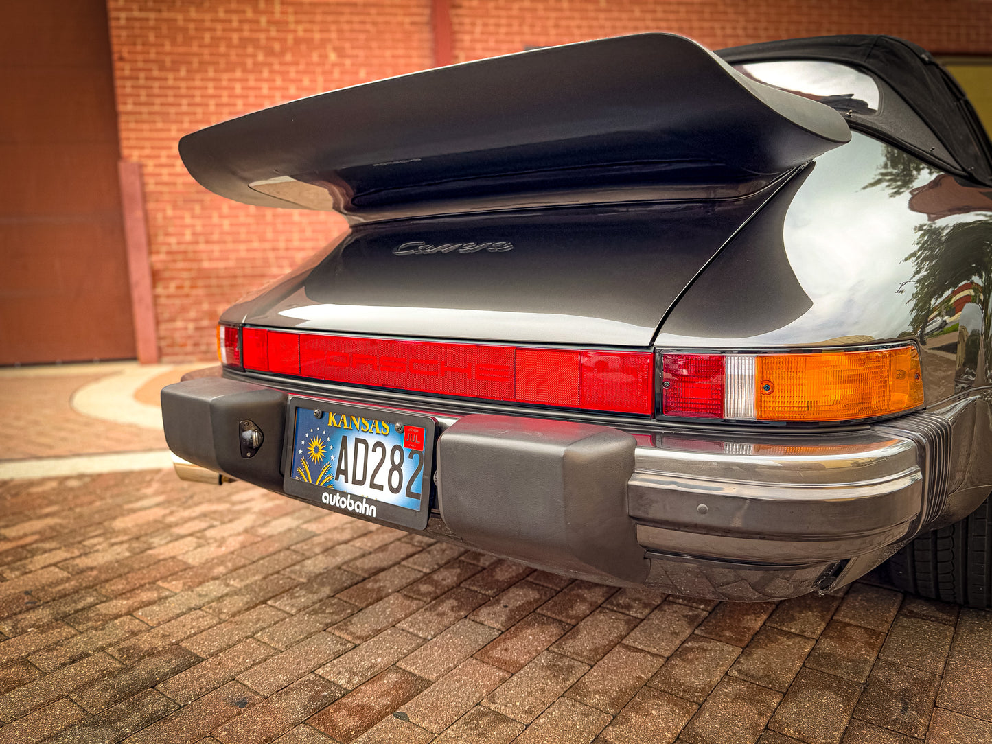 1989 Porsche 911 Carrera Cabriolet
