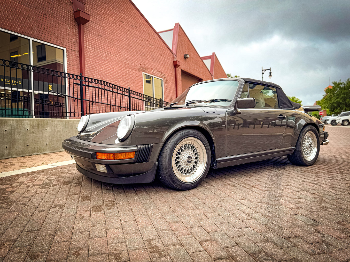 1989 Porsche 911 Carrera Cabriolet