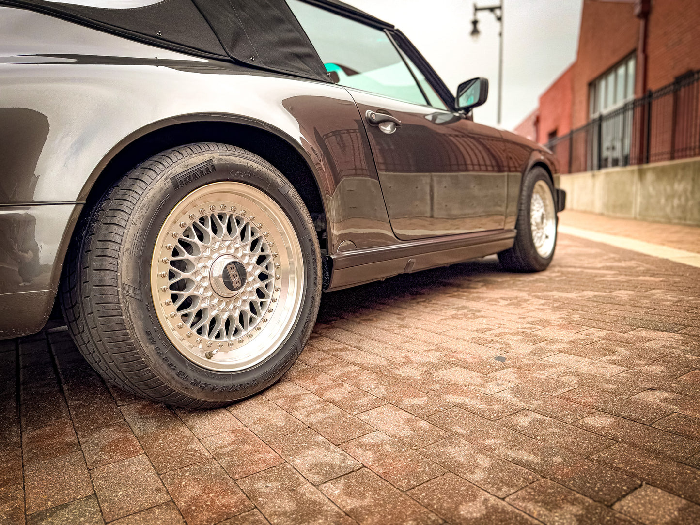 1989 Porsche 911 Carrera Cabriolet