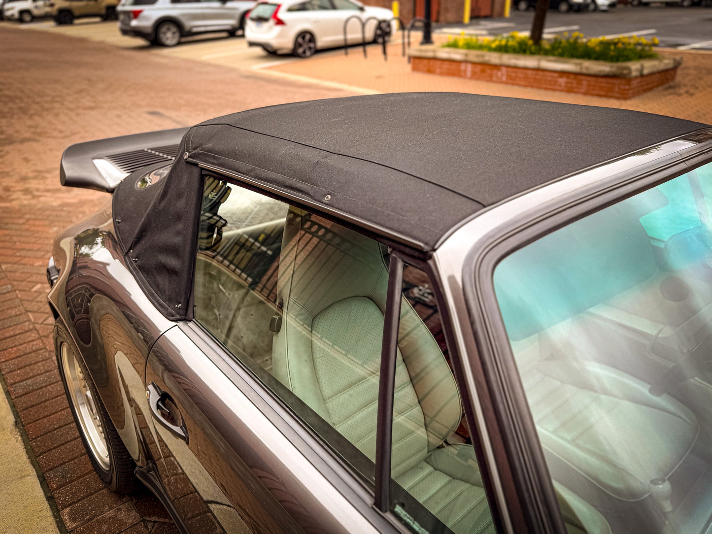 1989 Porsche 911 Carrera Cabriolet
