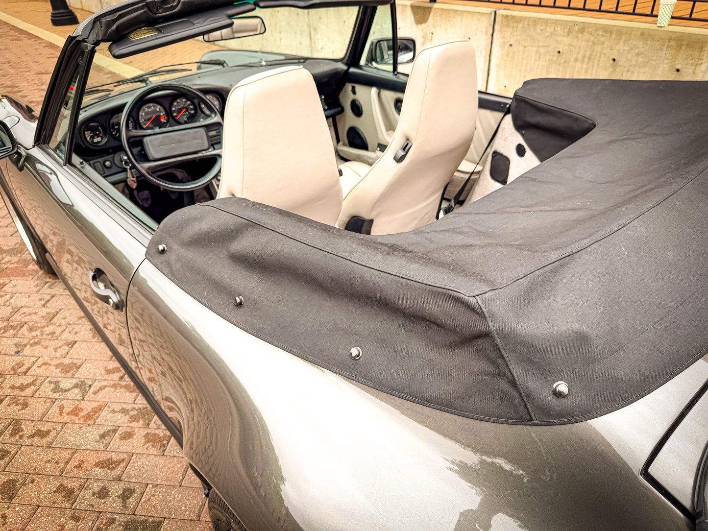 1989 Porsche 911 Carrera Cabriolet