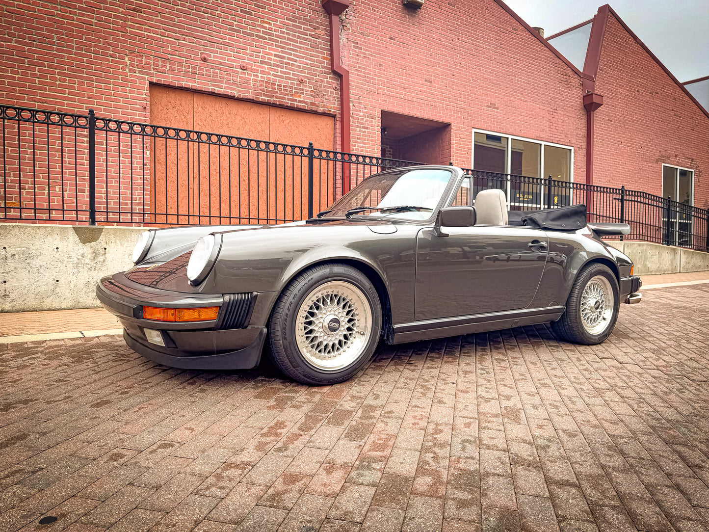 1989 Porsche 911 Carrera Cabriolet