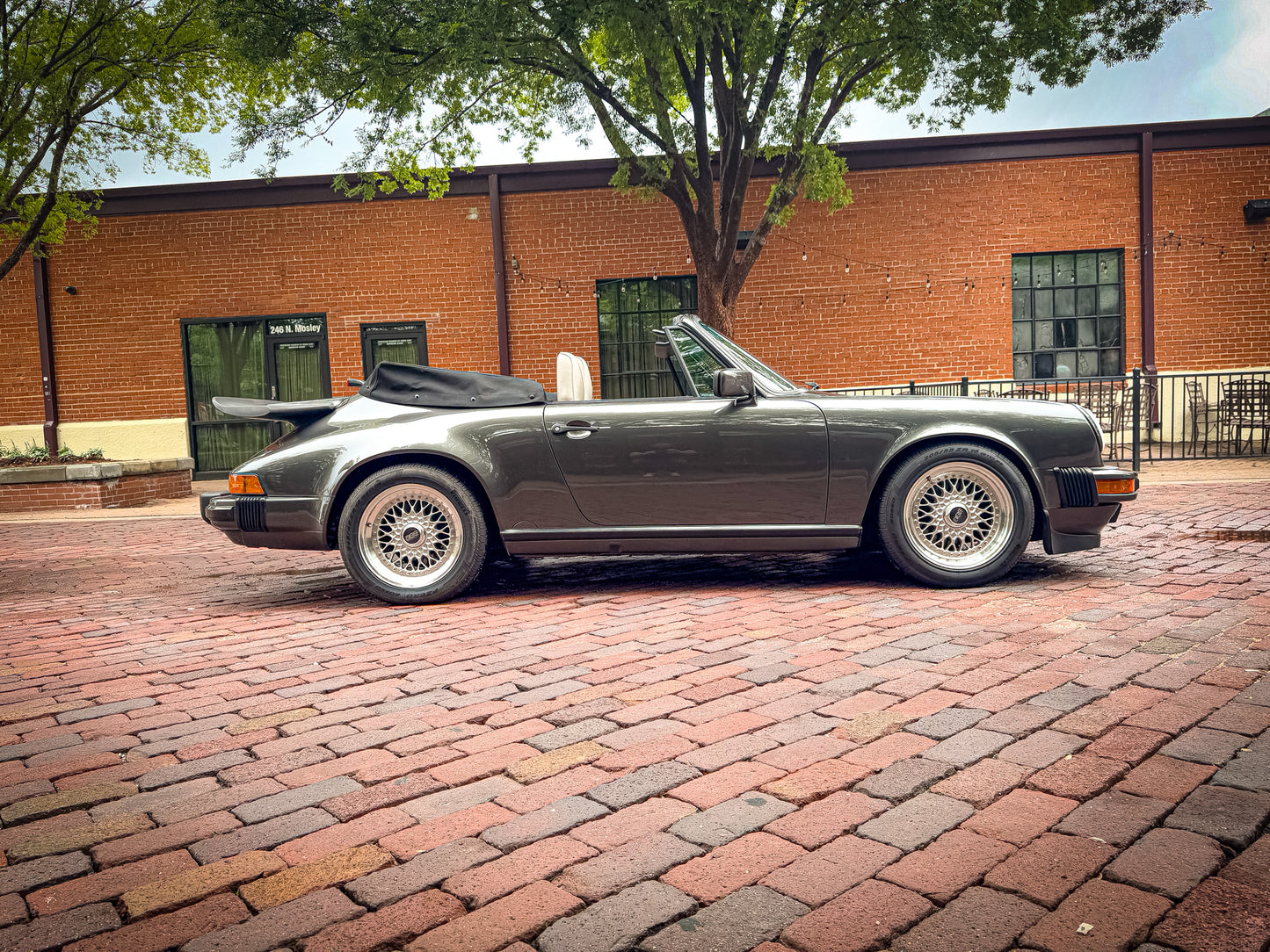 1989 Porsche 911 Carrera Cabriolet