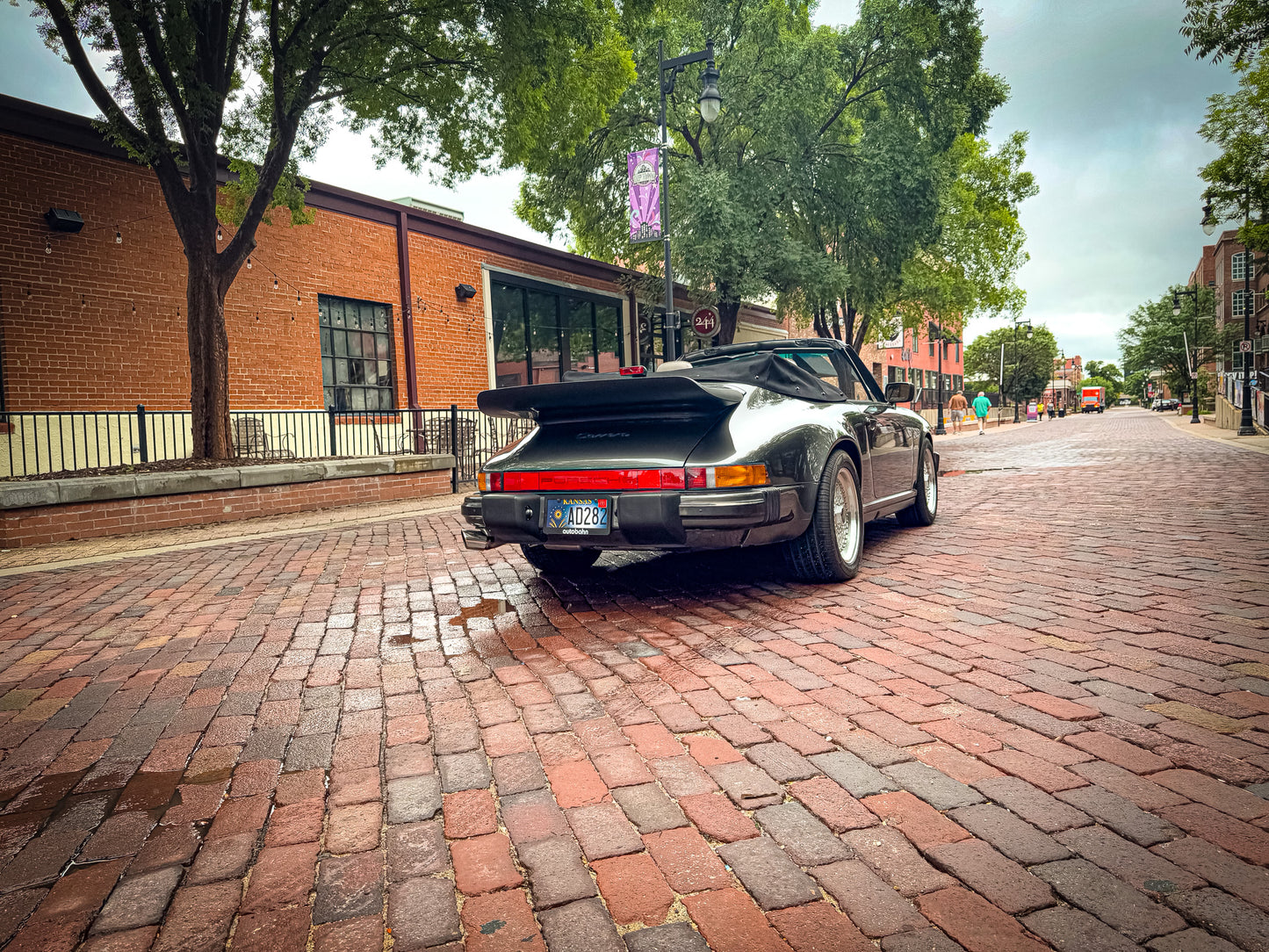 1989 Porsche 911 Carrera Cabriolet