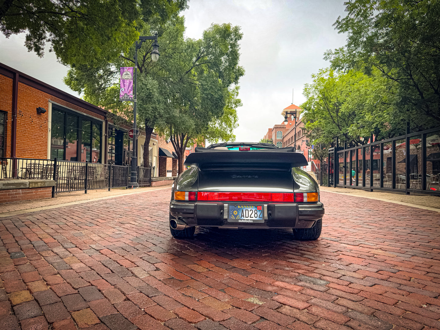 1989 Porsche 911 Carrera Cabriolet