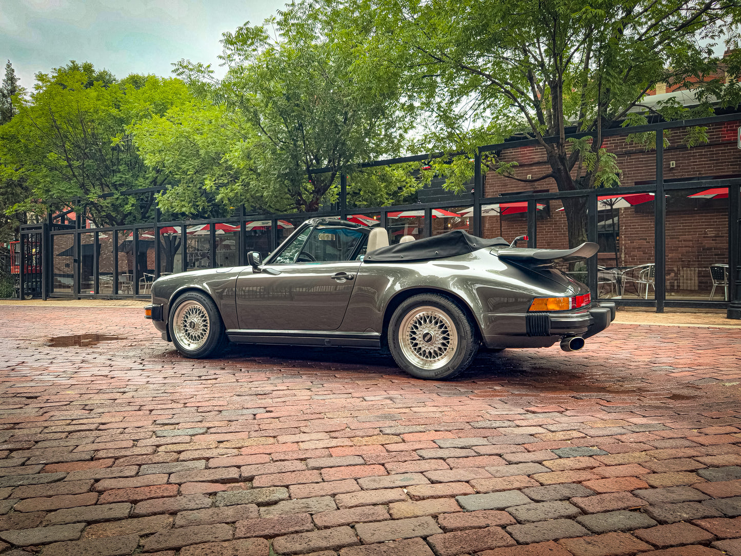 1989 Porsche 911 Carrera Cabriolet