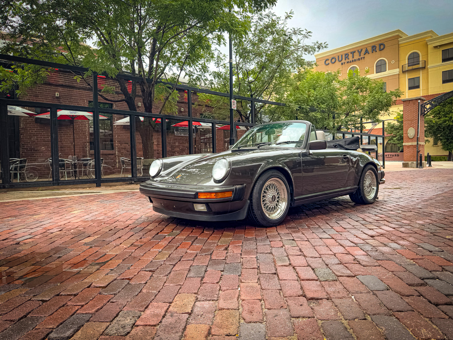 1989 Porsche 911 Carrera Cabriolet