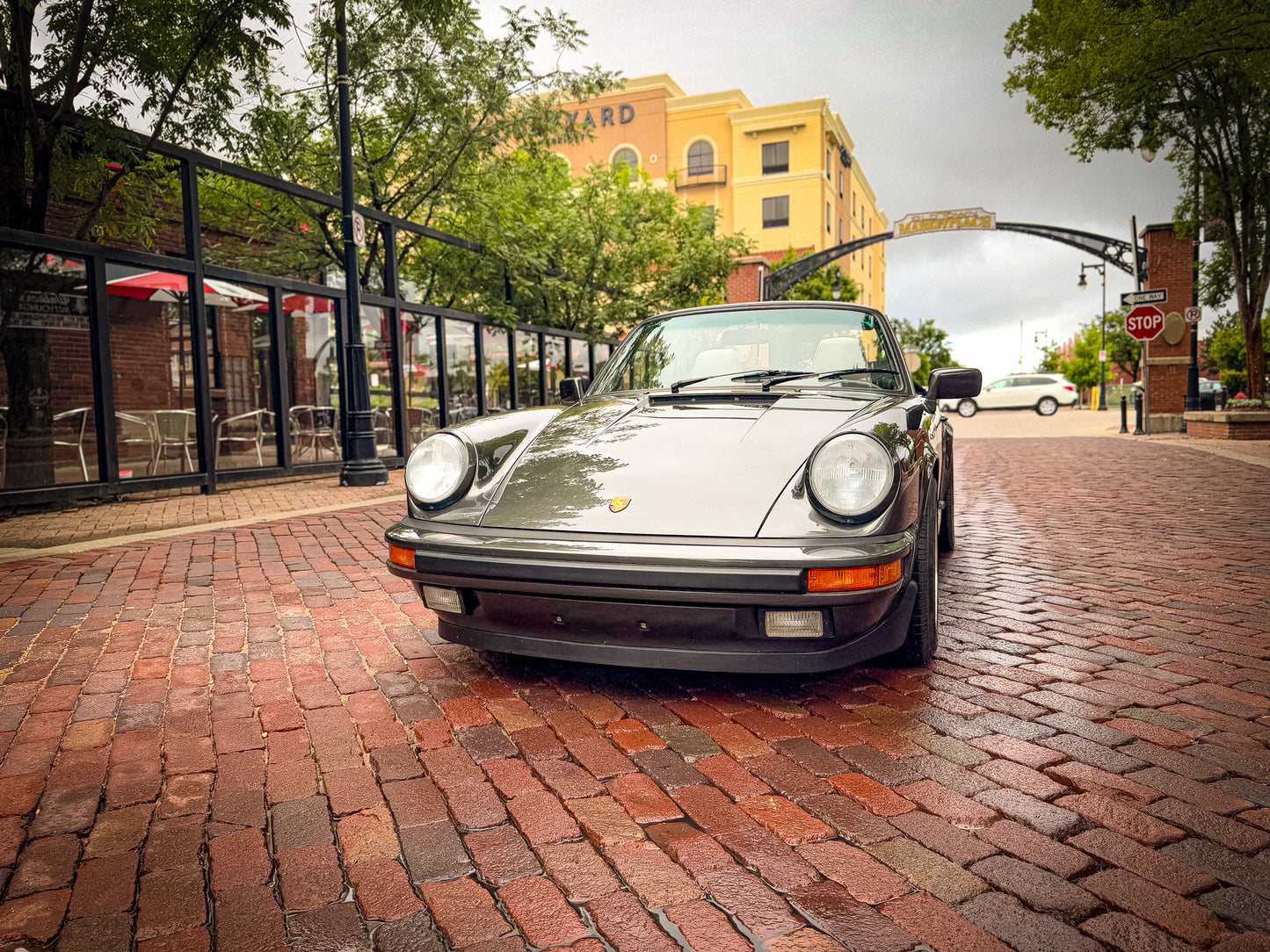 1989 Porsche 911 Carrera Cabriolet