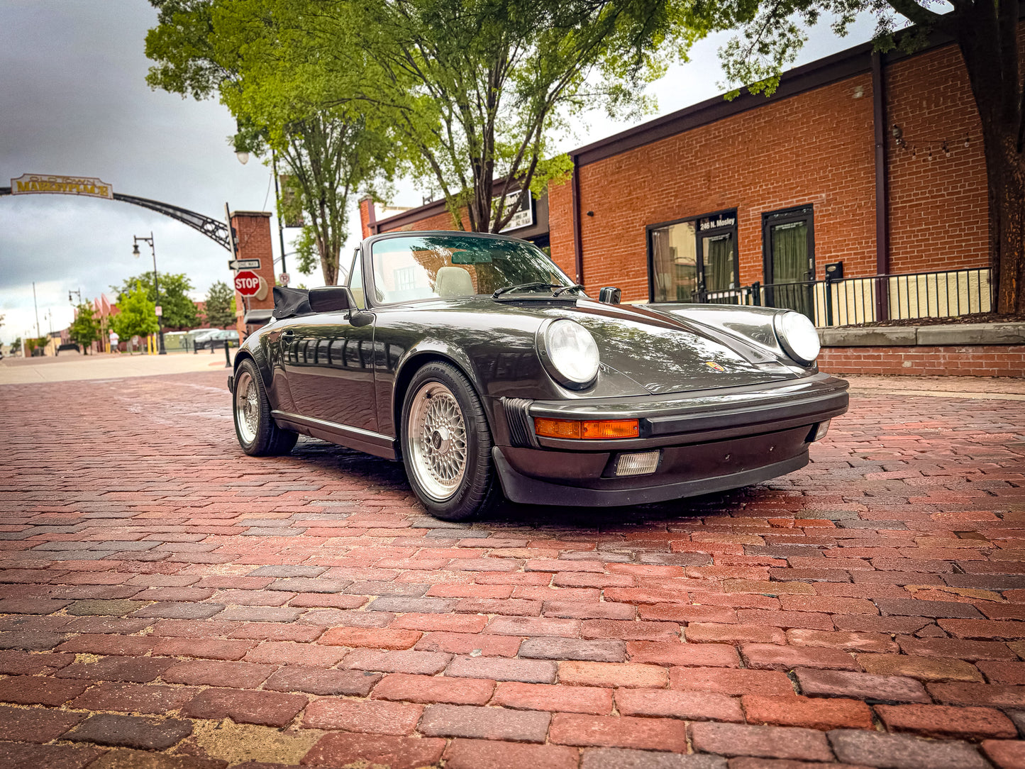 1989 Porsche 911 Carrera Cabriolet