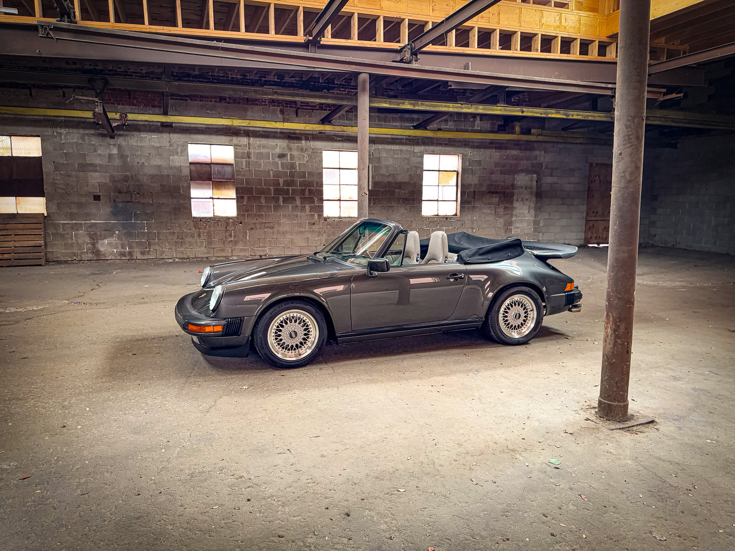1989 Porsche 911 Carrera Cabriolet