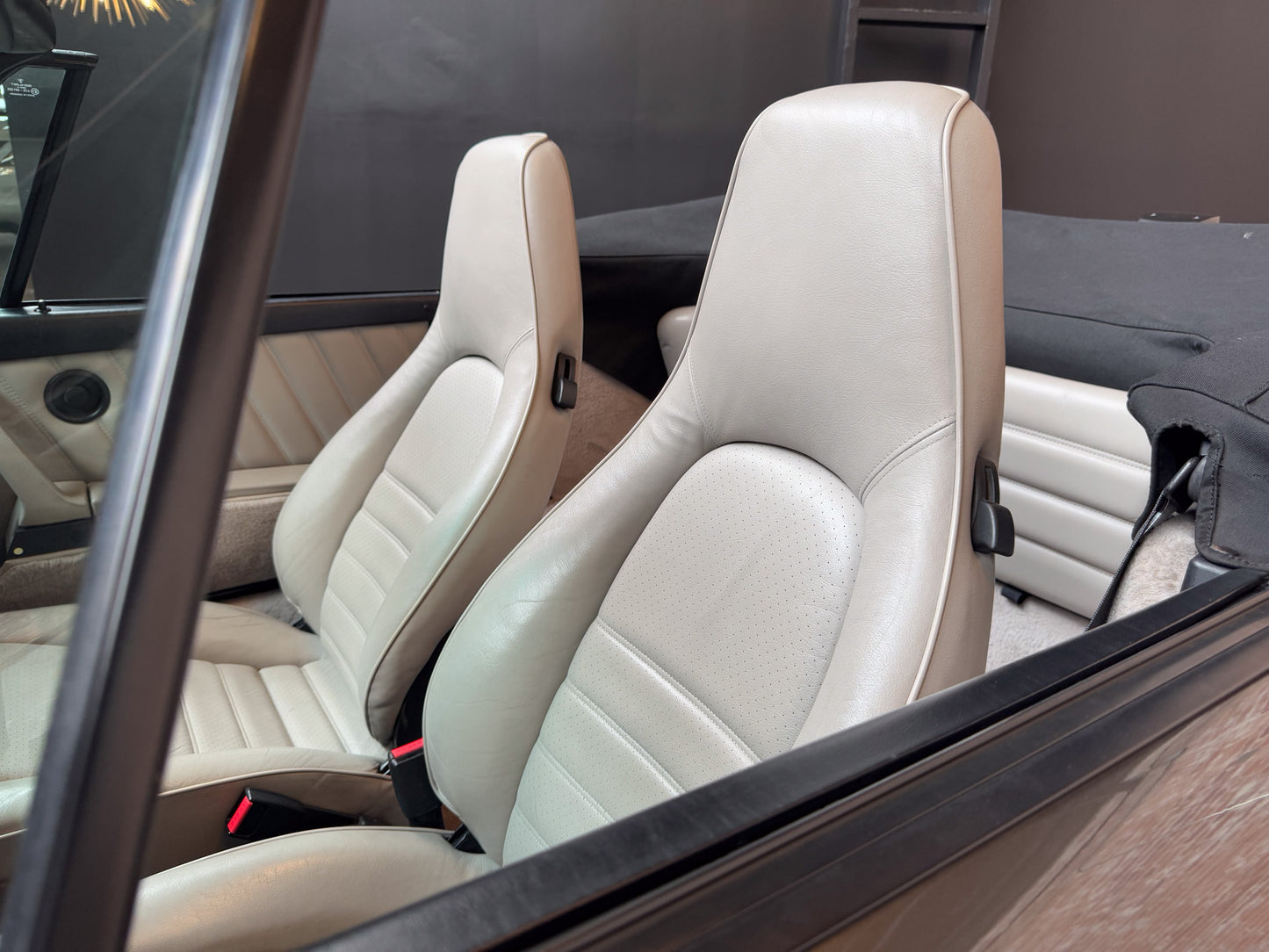 1989 Porsche 911 Carrera Cabriolet