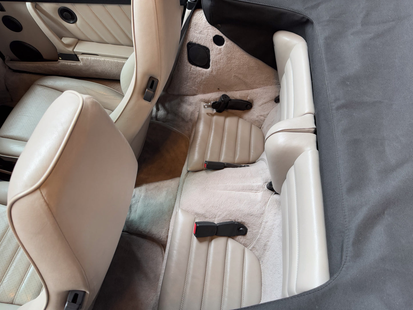 1989 Porsche 911 Carrera Cabriolet