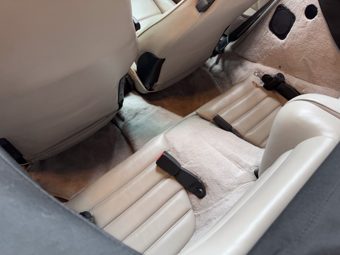 1989 Porsche 911 Carrera Cabriolet