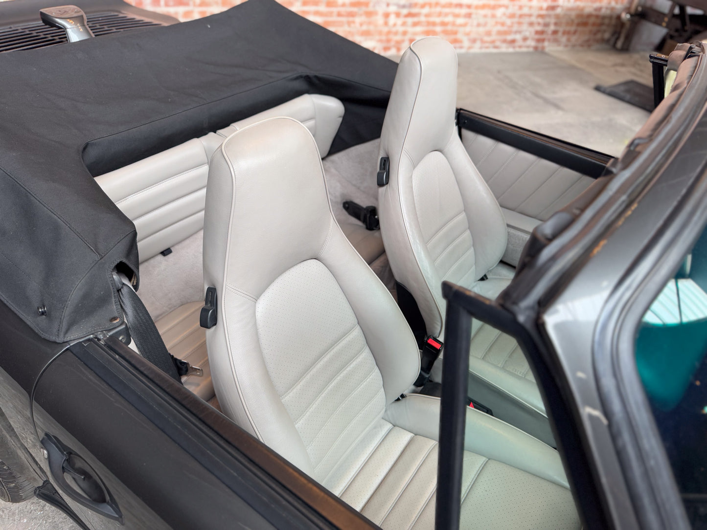 1989 Porsche 911 Carrera Cabriolet