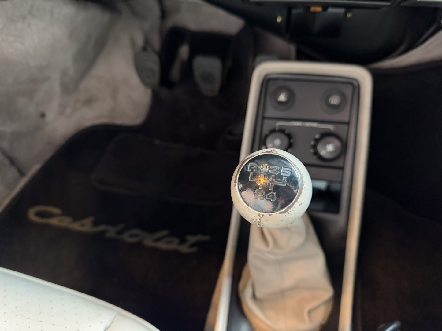 1989 Porsche 911 Carrera Cabriolet