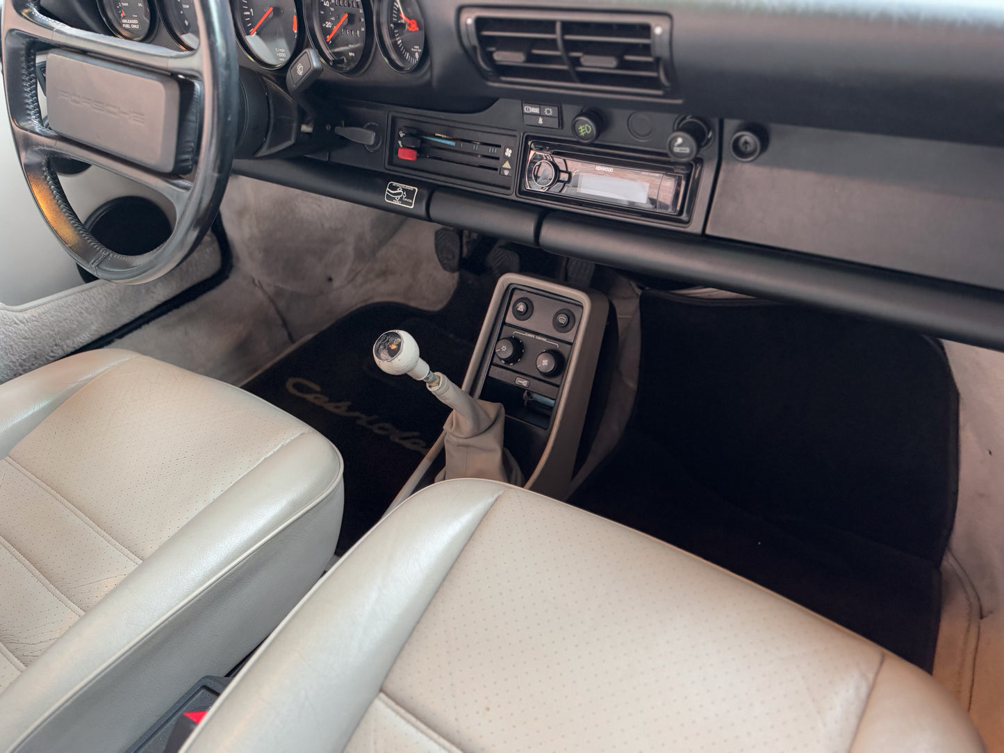 1989 Porsche 911 Carrera Cabriolet