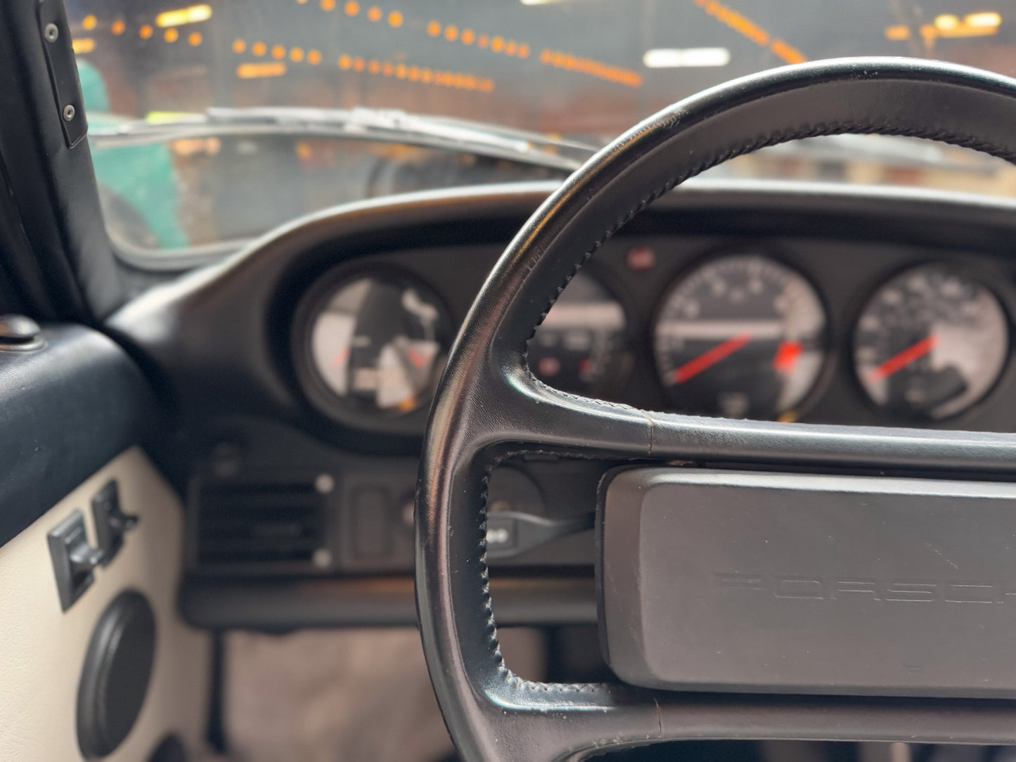 1989 Porsche 911 Carrera Cabriolet