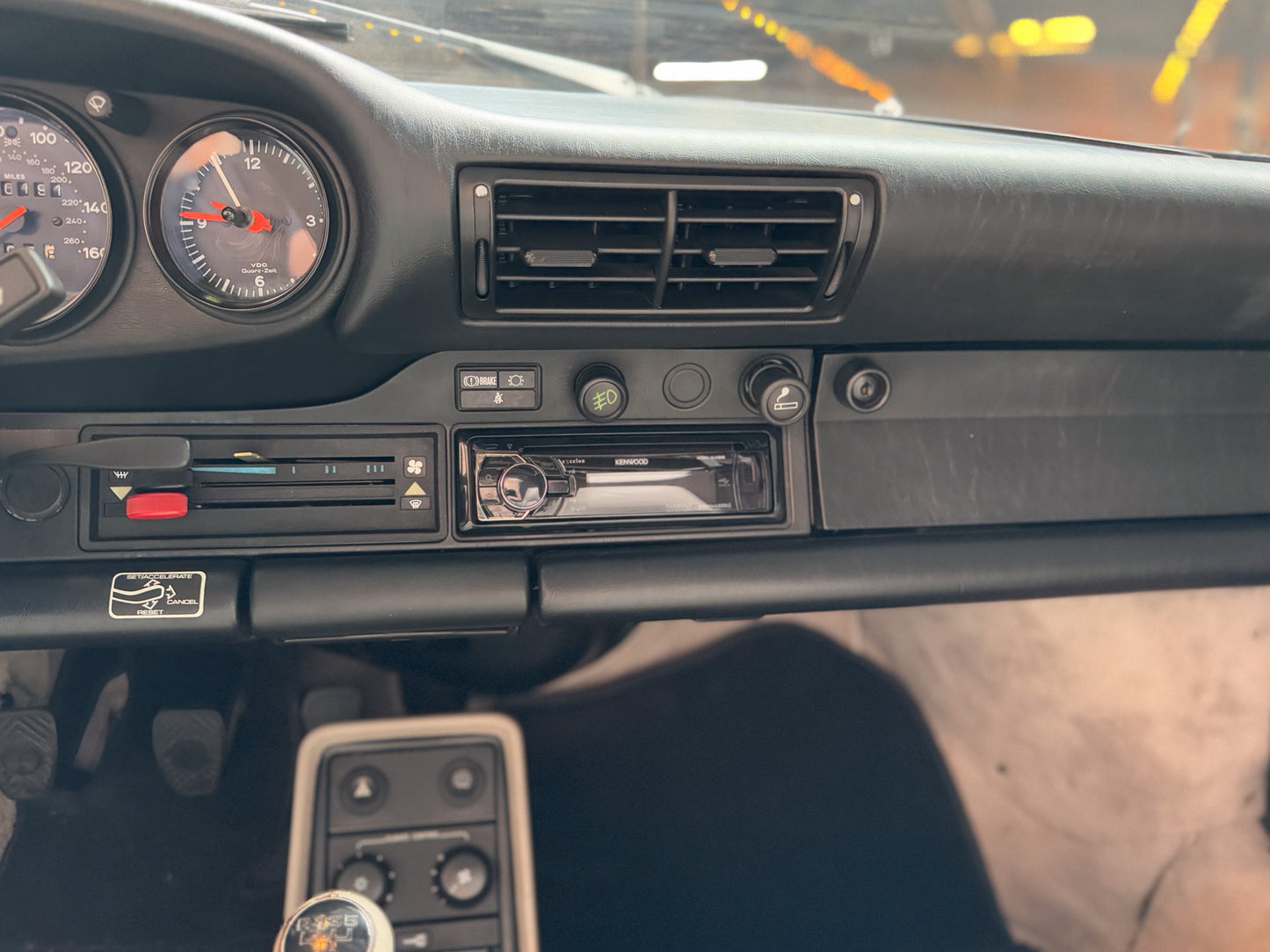 1989 Porsche 911 Carrera Cabriolet