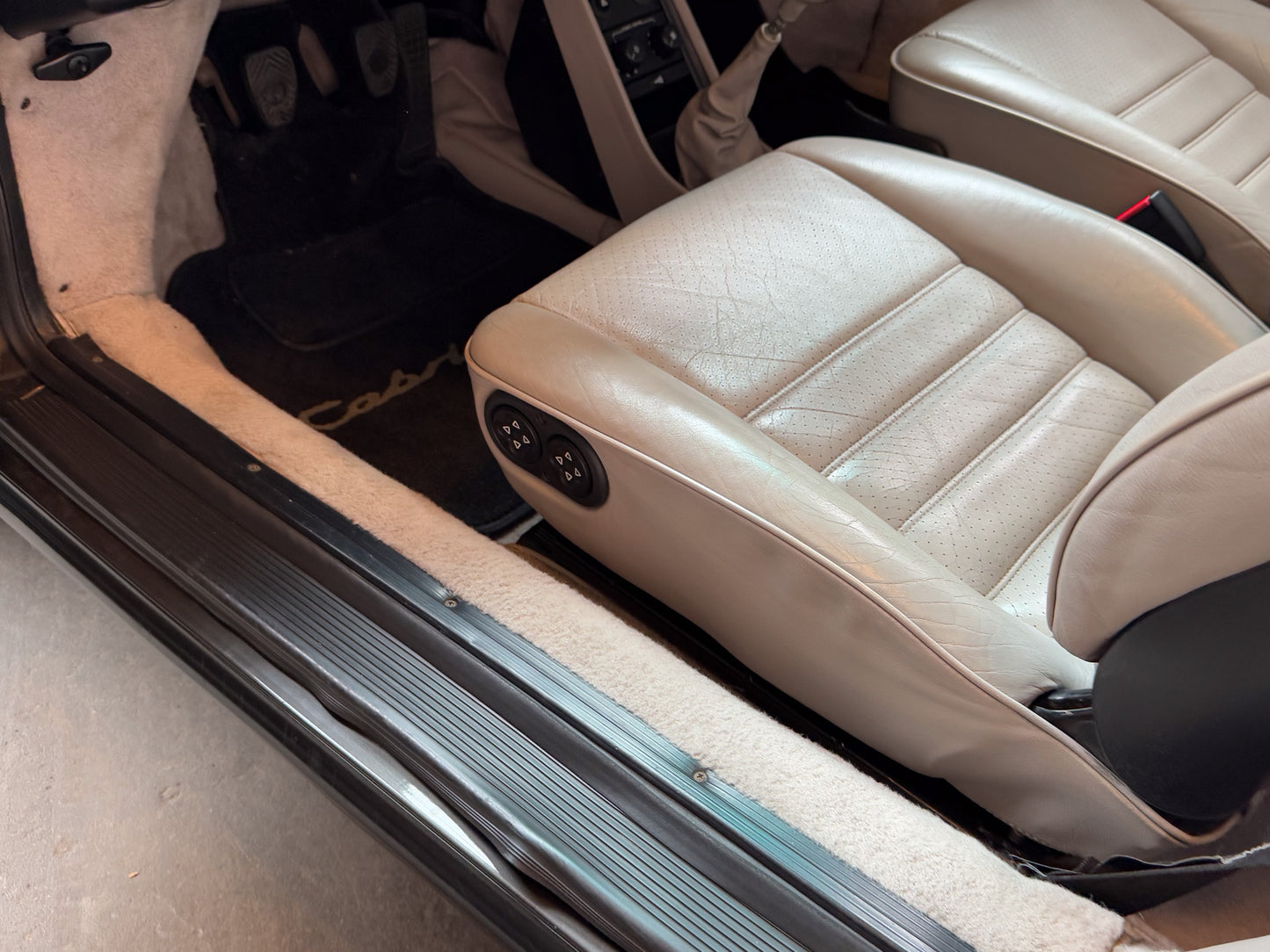 1989 Porsche 911 Carrera Cabriolet