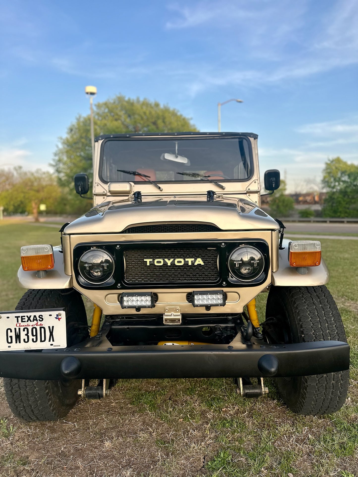 1979 Toyota FJ40 Land Cruiser Restored