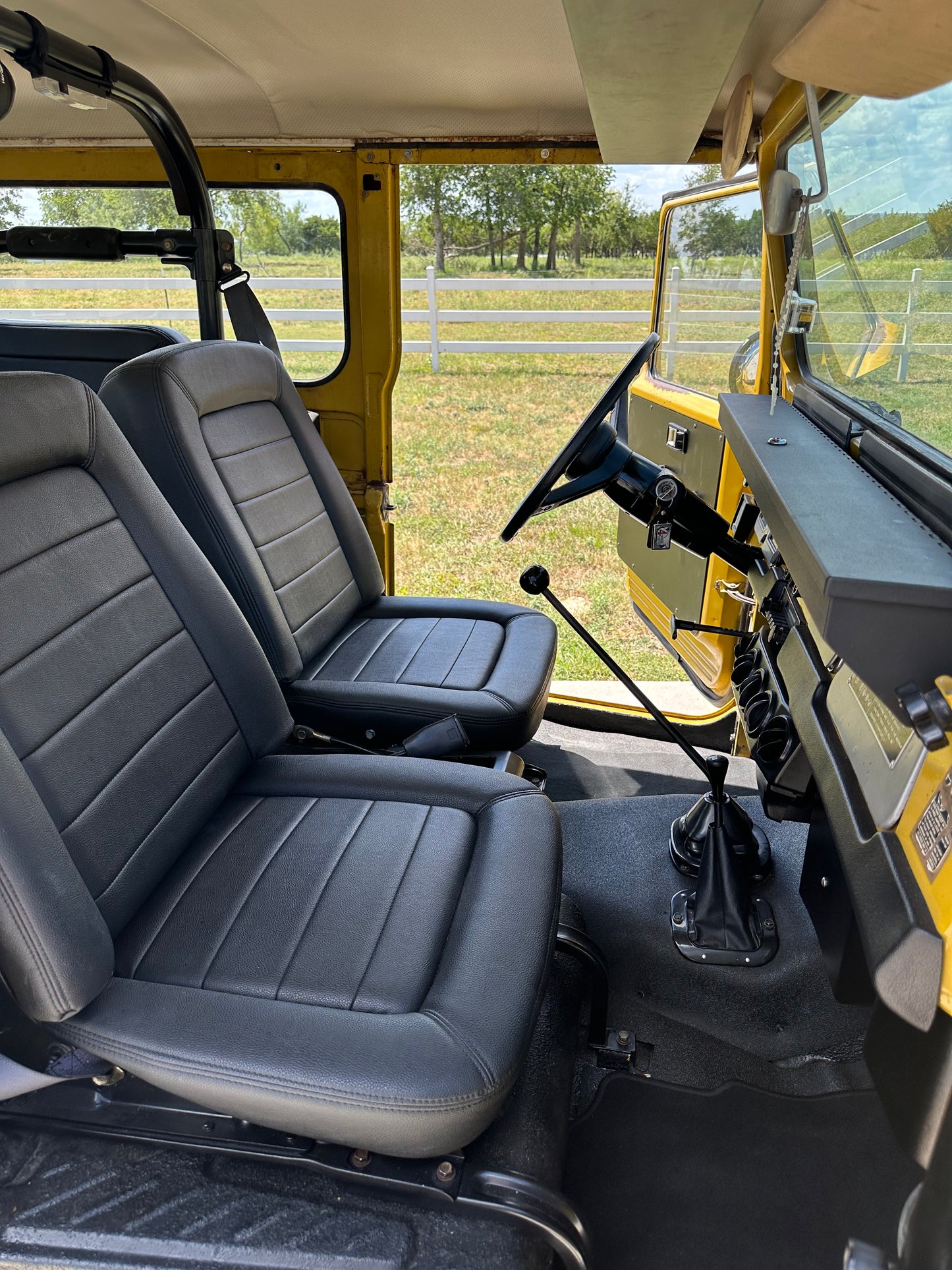 1976 Toyota FJ40 Land Cruiser