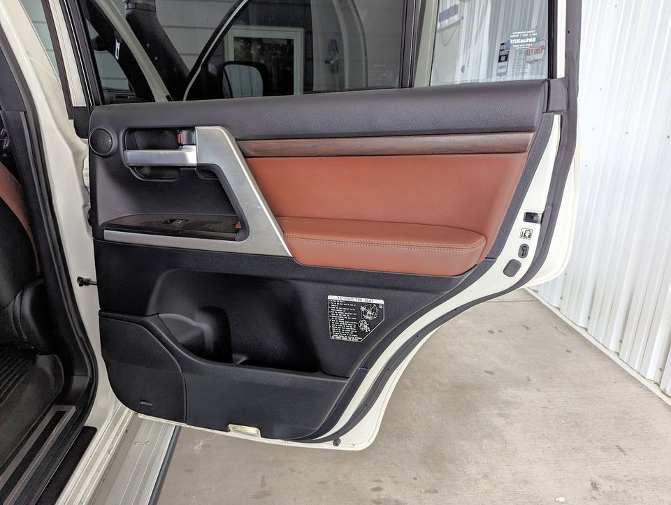 2019 Toyota Land Cruiser FJ200 (ARB Outfitted)