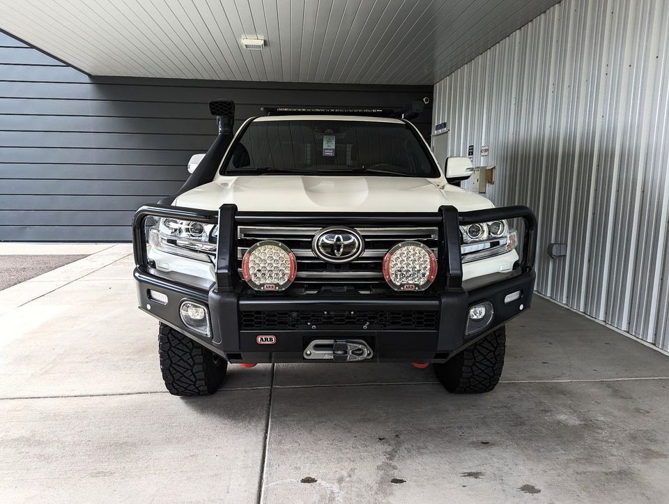 2019 Toyota Land Cruiser FJ200 (ARB Outfitted)