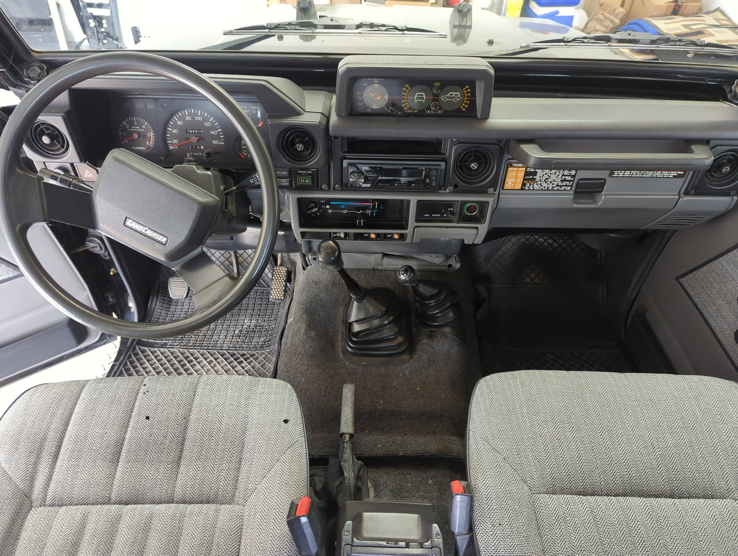 1989 Toyota LJ73 Land Cruiser LHD