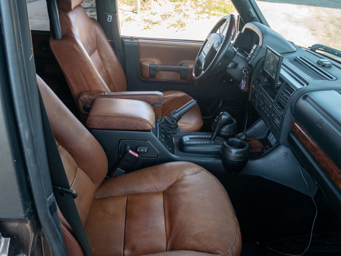 2004 Land Rover Discovery II LS Swap