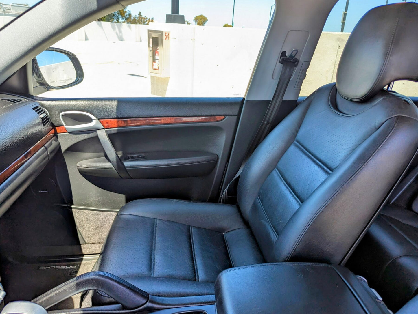 2004 Porsche Cayenne S Overlander
