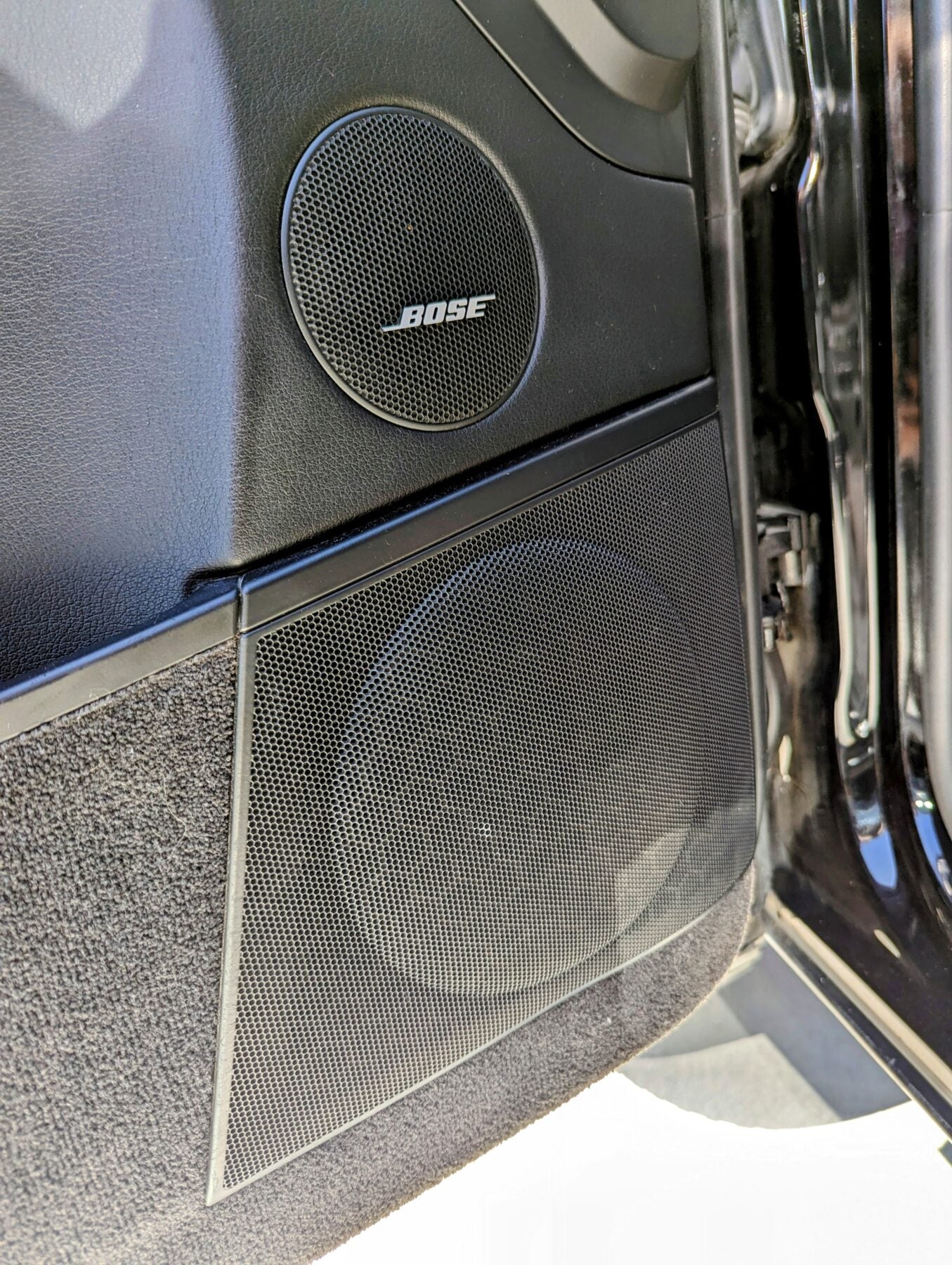 2004 Porsche Cayenne S Overlander