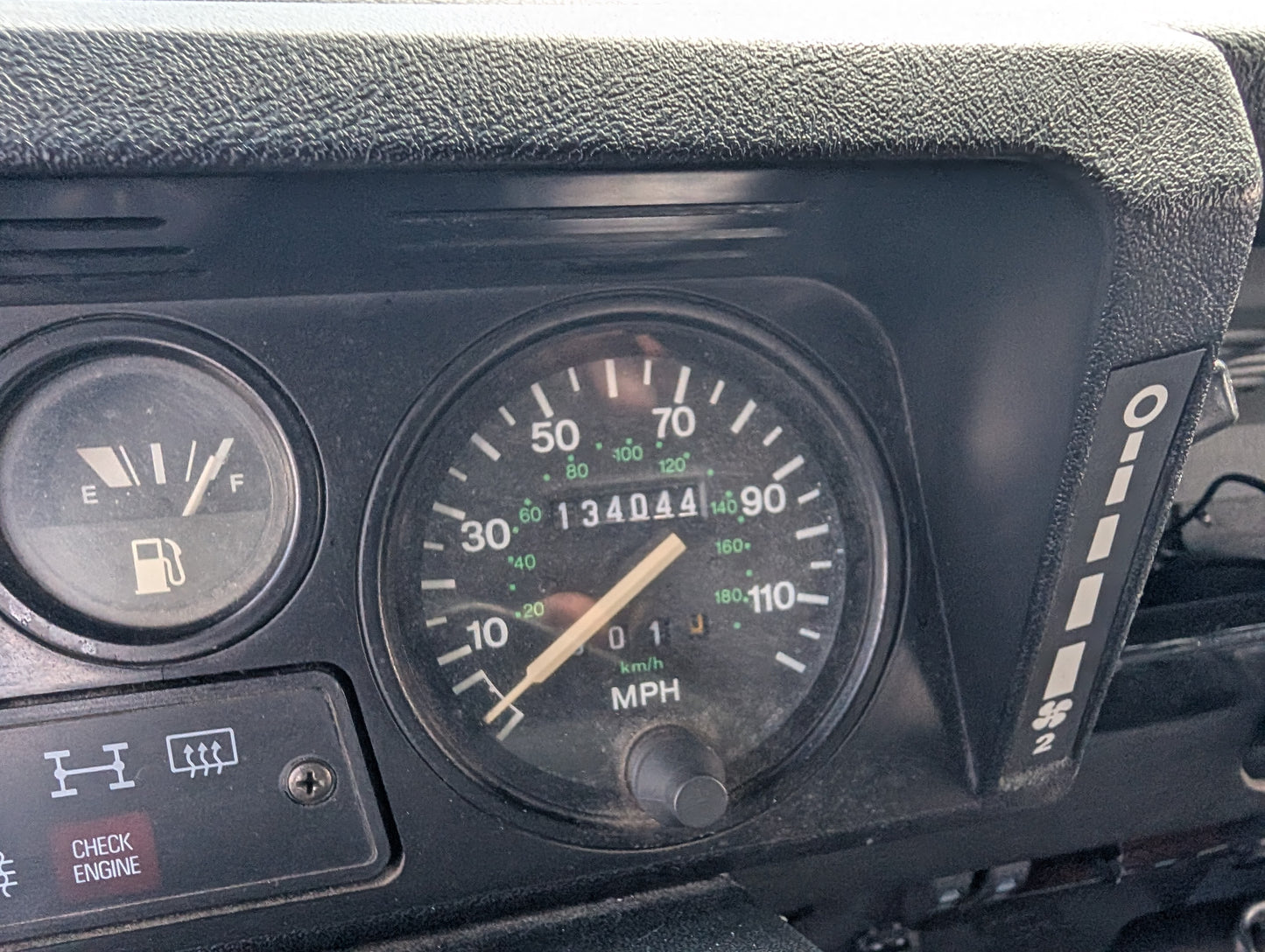 1994 Land Rover Defender 90 NAS
