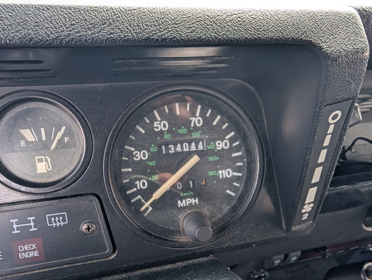 1994 Land Rover Defender 90 NAS