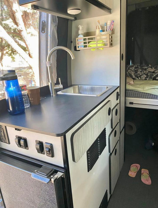 2022 Mercedes Sprinter Revel 144, 4x4