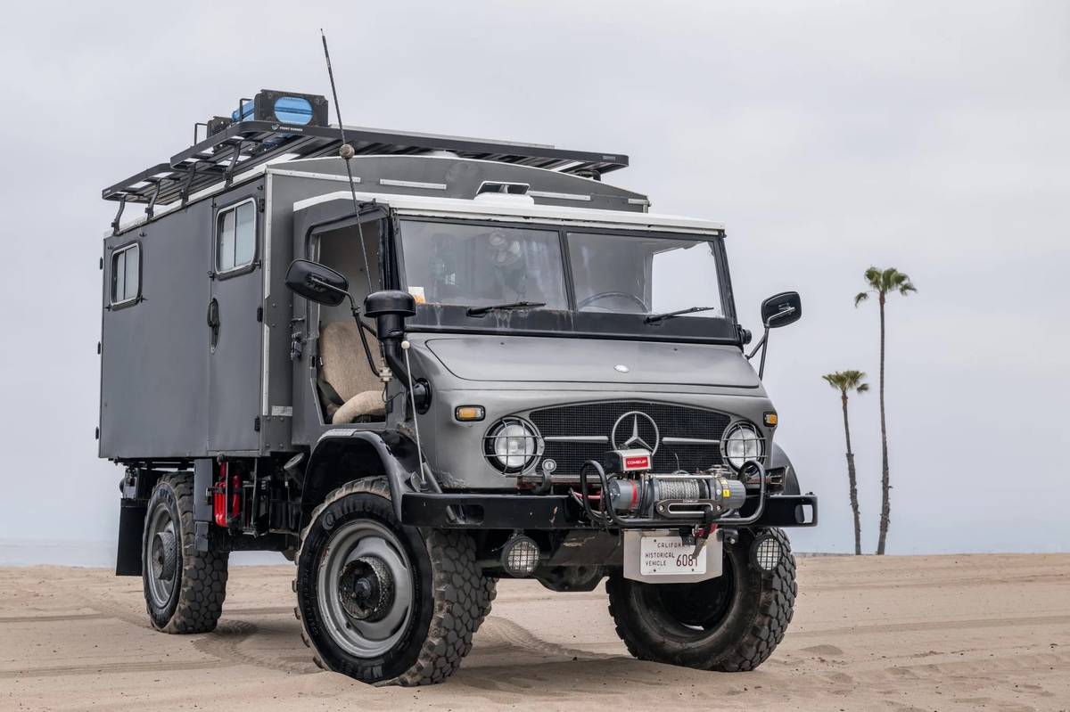 1964 Mercedes-Benz Unimog 404 Camper / Expedition Conversion