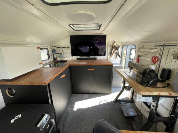 1986 Mercedes-Benz Unimog U1300L Camper / Expedition Conversion