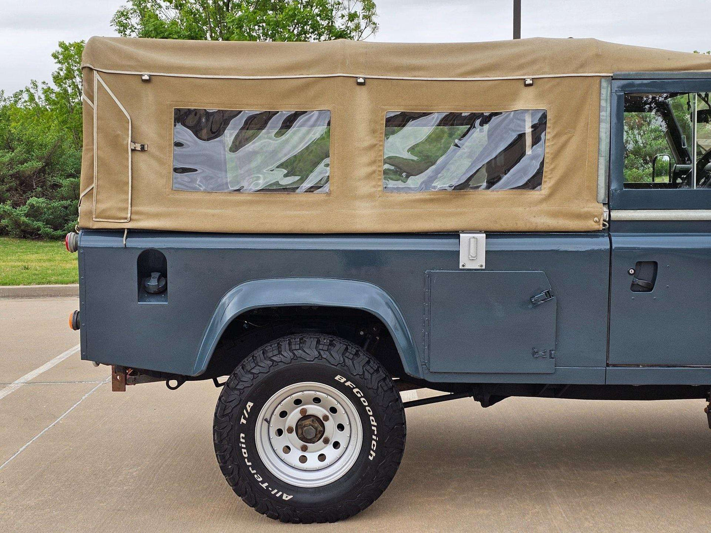 1993 Land Rover Defender 110