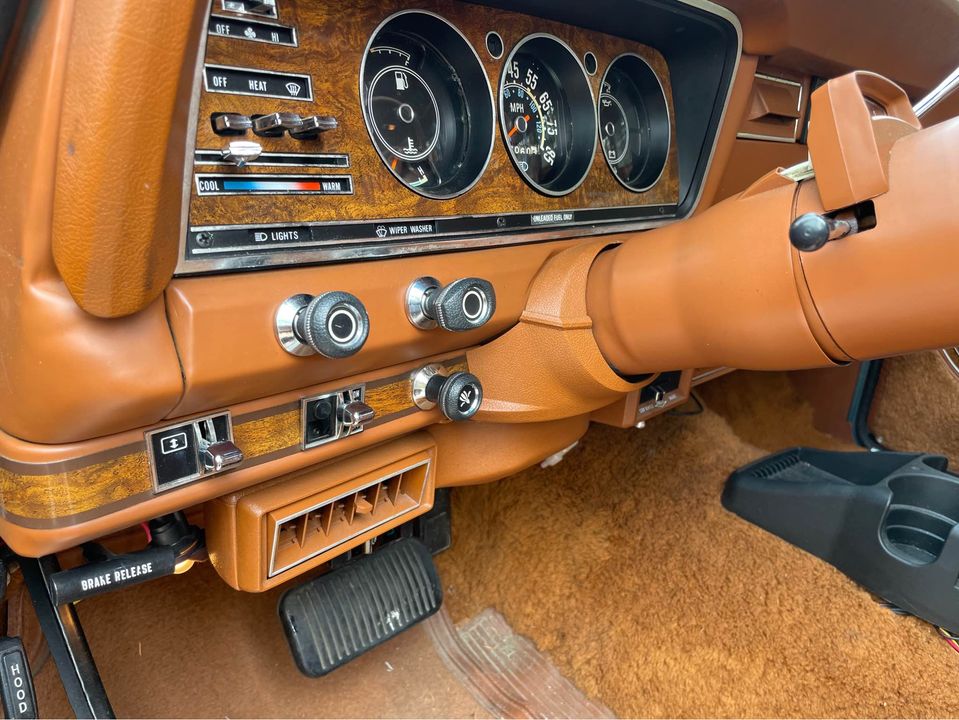 1984 Jeep Grand Wagoneer - 37k Miles
