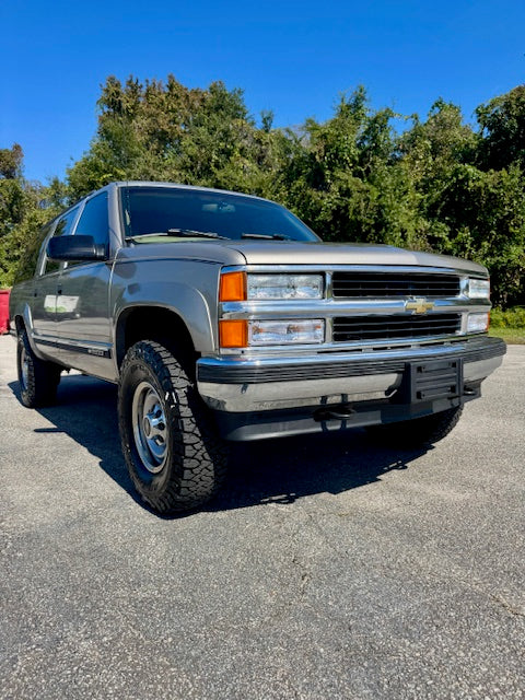 1999 Chevrolet Suburban K2500 LT