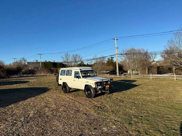 1986 Toyota Land Cruiser HZJ75 Troopy Camper