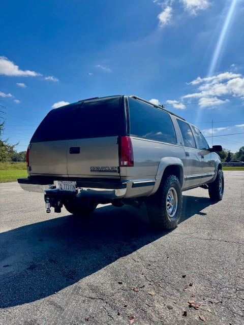 1999 Chevrolet Suburban K2500 LT