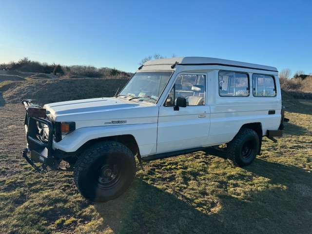 1986 Toyota Land Cruiser HZJ75 Troopy Camper