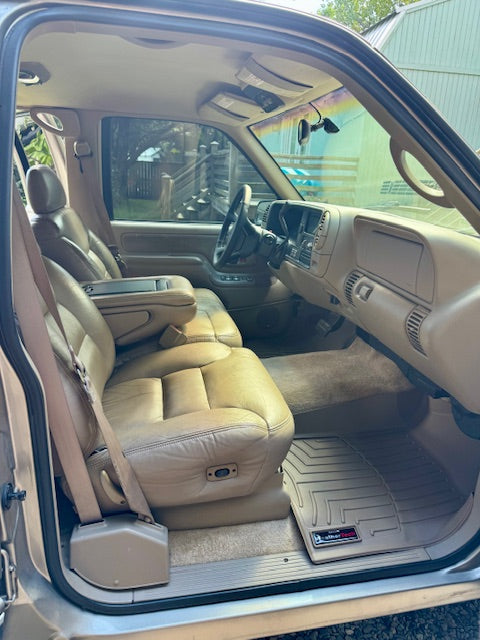 1999 Chevrolet Suburban K2500 LT