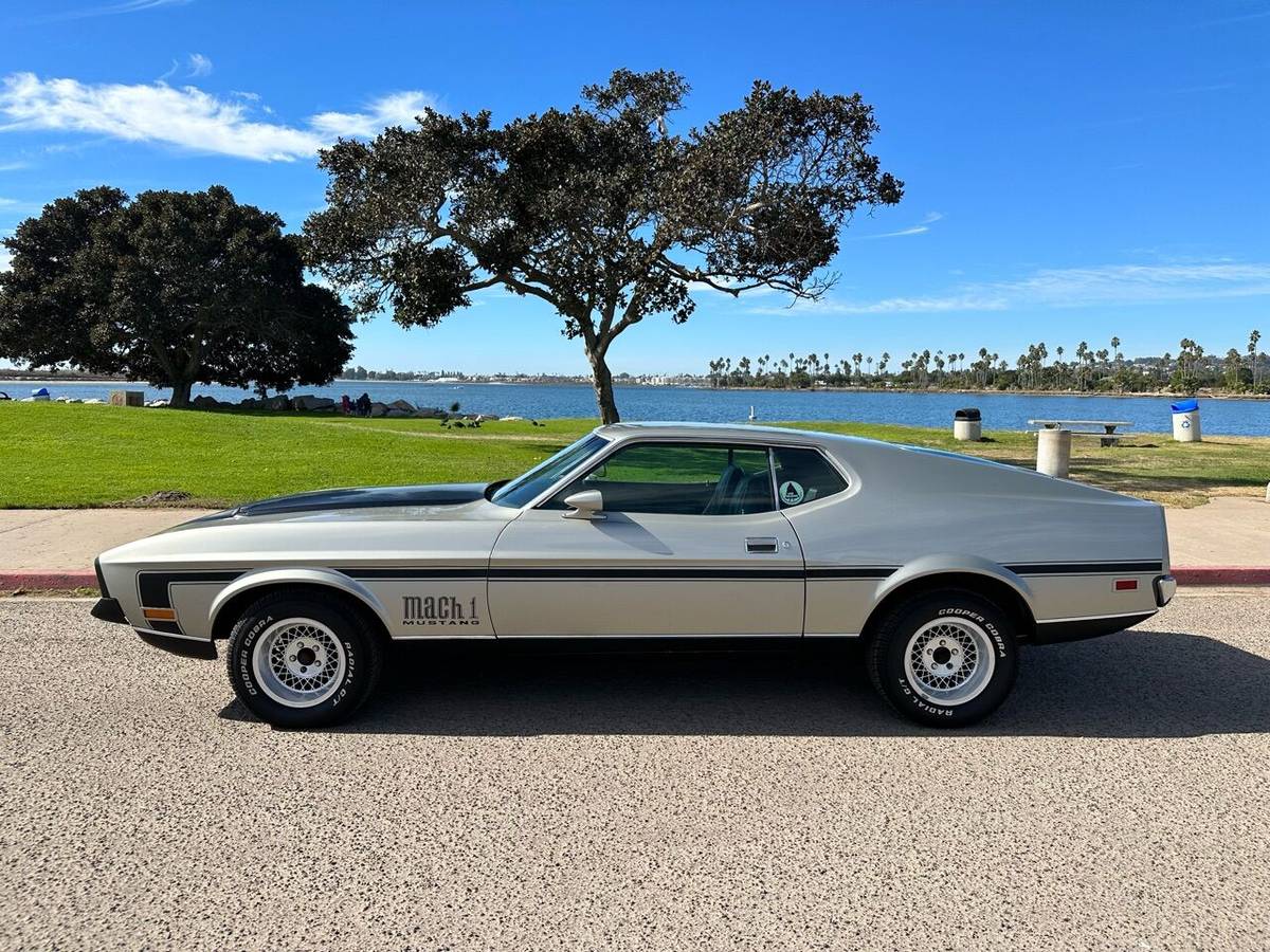 1972 Ford Mustang Mach 1 Fast Back